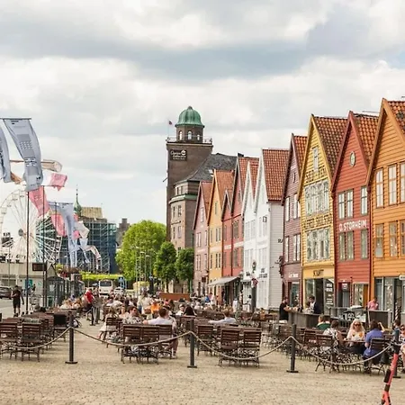 Dinbnb I Roof Terrace & Laundry In Sandviken Берген